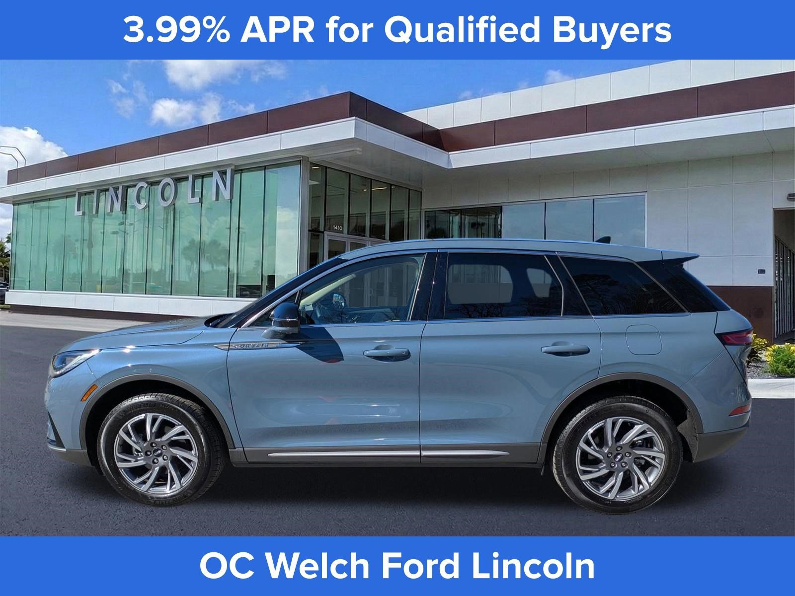 Used 2025 Lincoln Corsair FWD w/ Equipment Group 101A image 8