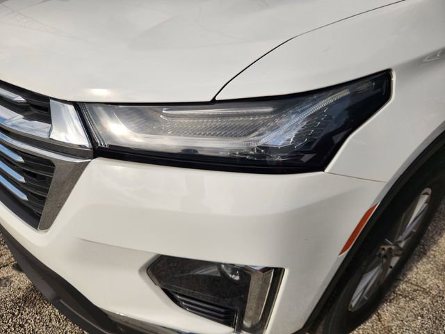 Used 2023 Chevrolet Traverse LT FWD image 6