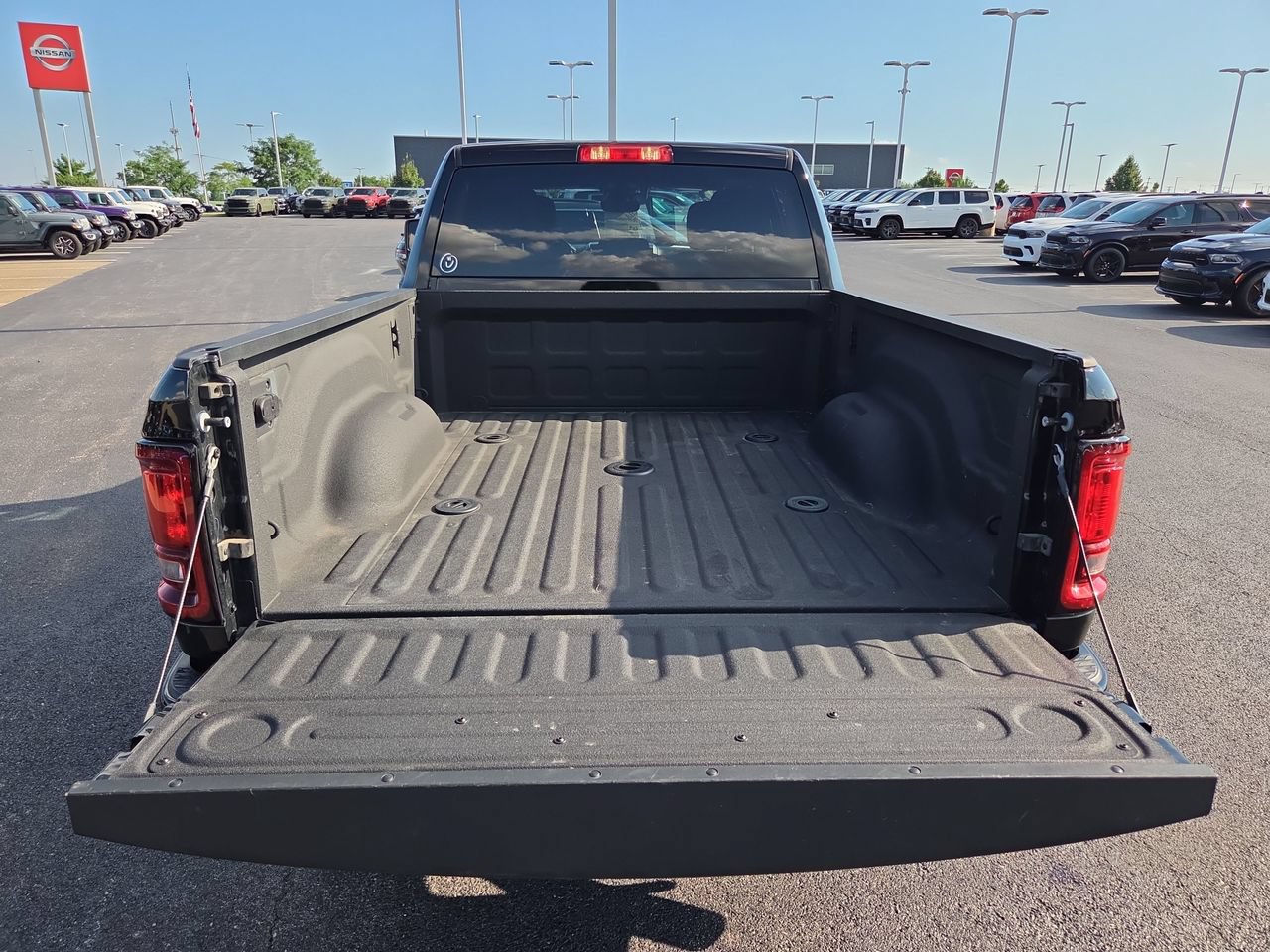 Used 2025 RAM 2500 Big Horn AWD/4WD image 7