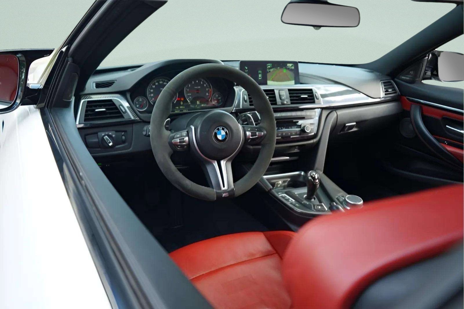 Used 2018 BMW M4 Coupe w/ Competition Package image 26