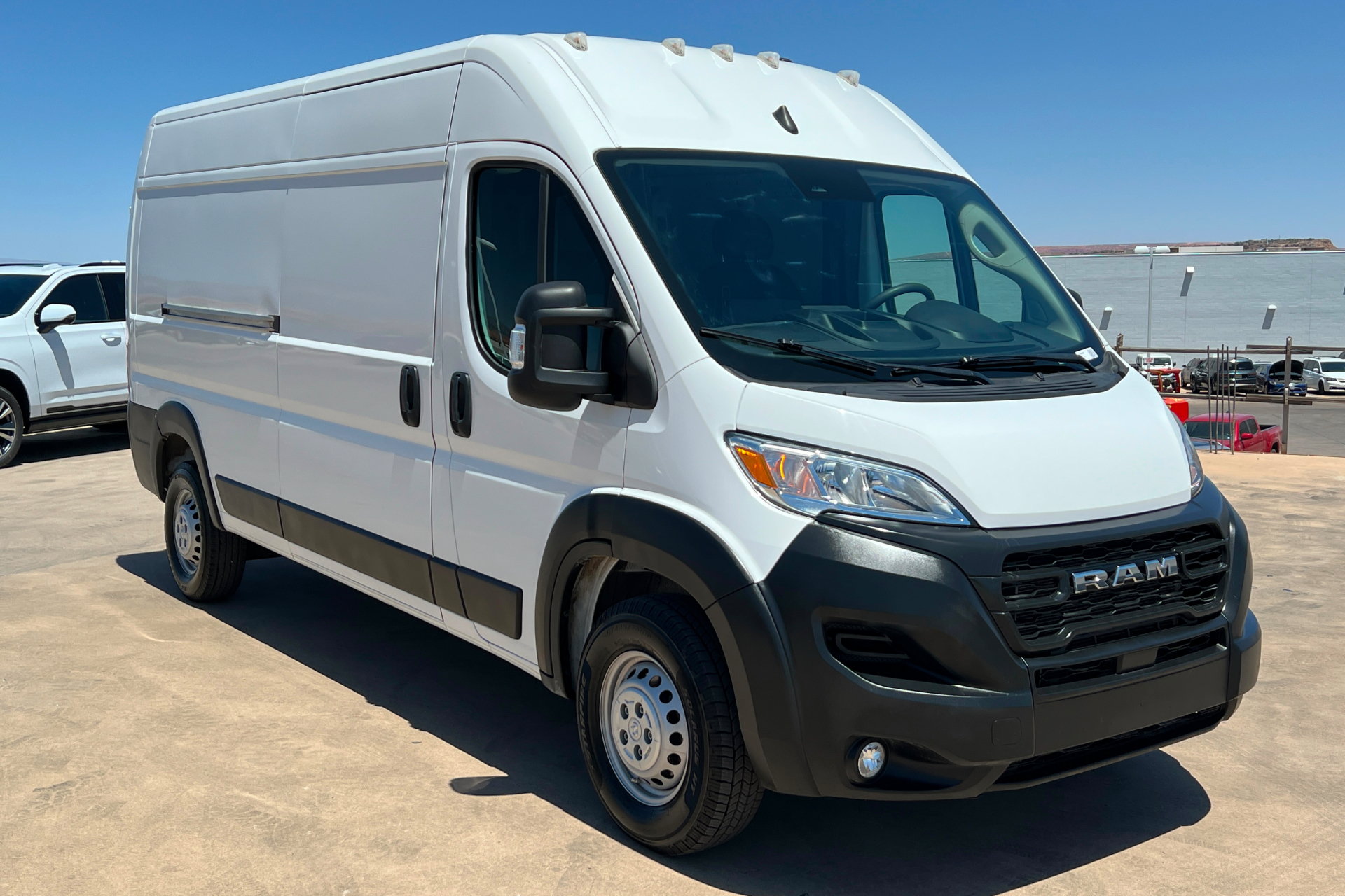 Used 2025 RAM ProMaster 3500 w/ Convenience Group FWD image 7