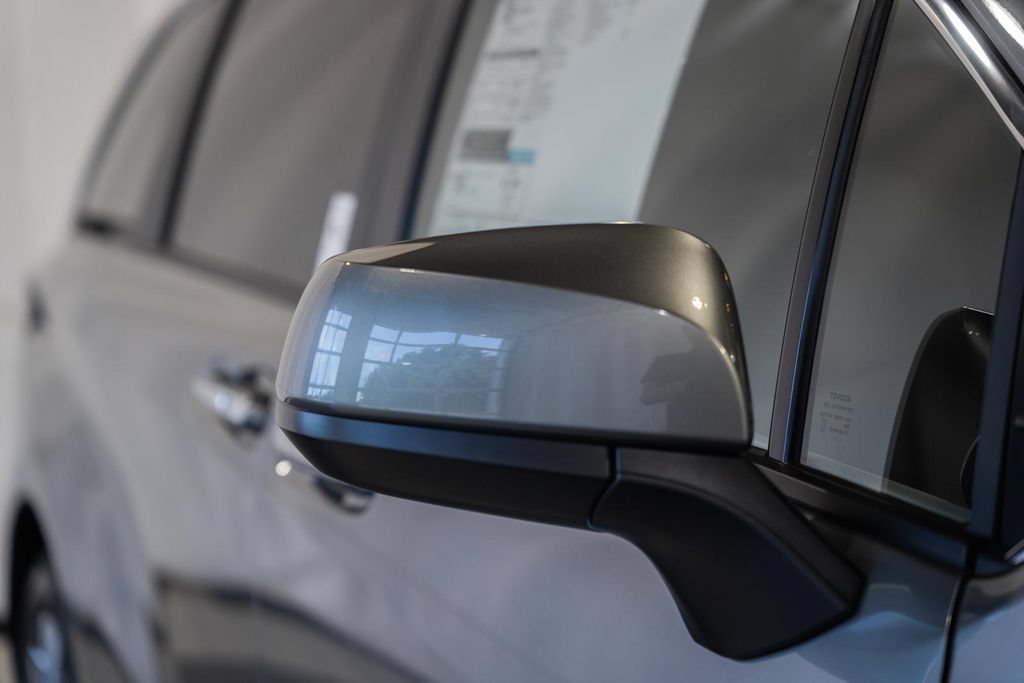 New 2026 Toyota Sienna XLE AWD/4WD image 14