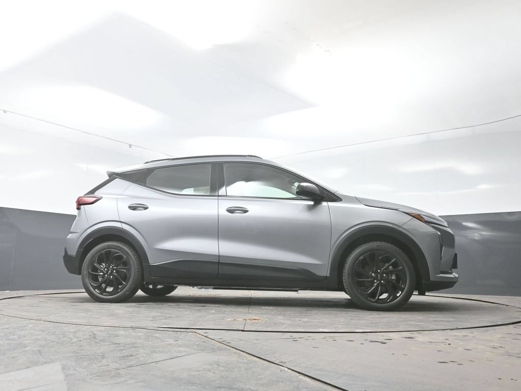 New 2027 Chevrolet Bolt RS FWD image 37