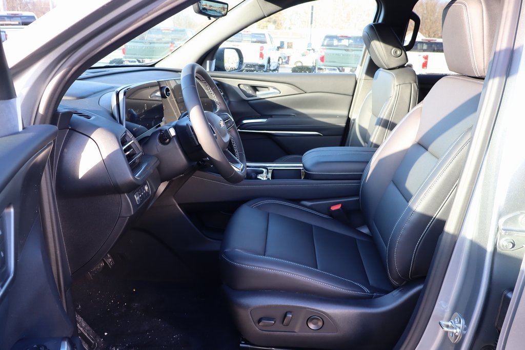 New 2026 Chevrolet Traverse LT w/ Driver Confidence Package image 4