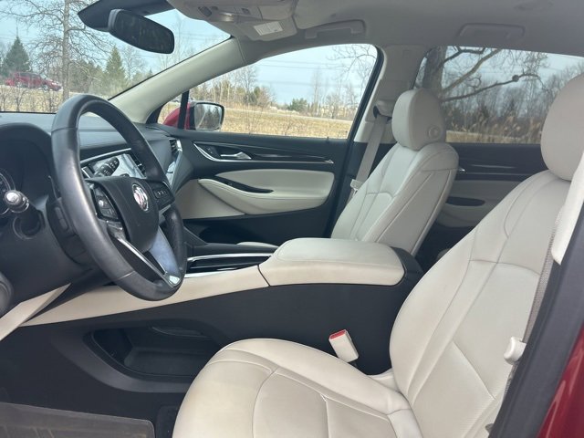 Used 2023 Buick Enclave Essence image 11