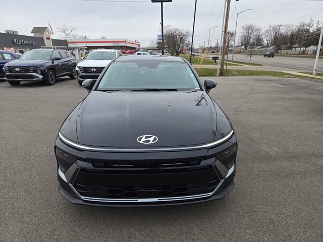 New 2026 Hyundai Sonata SE FWD image 3