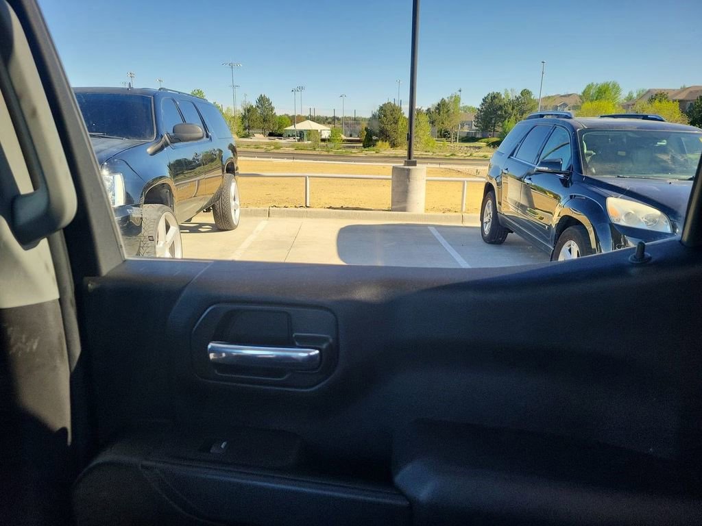 Used 2023 Chevrolet Silverado 1500 Custom AWD/4WD image 13