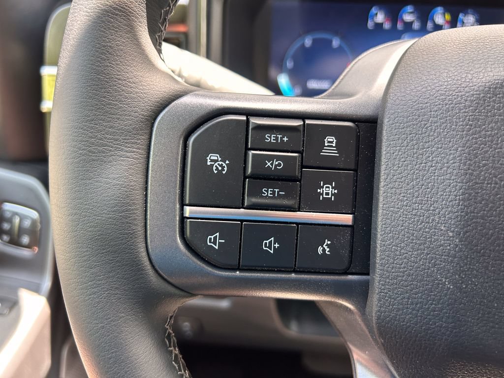 New 2026 Ford F250 Lariat w/ Black Appearance Package AWD/4WD image 32