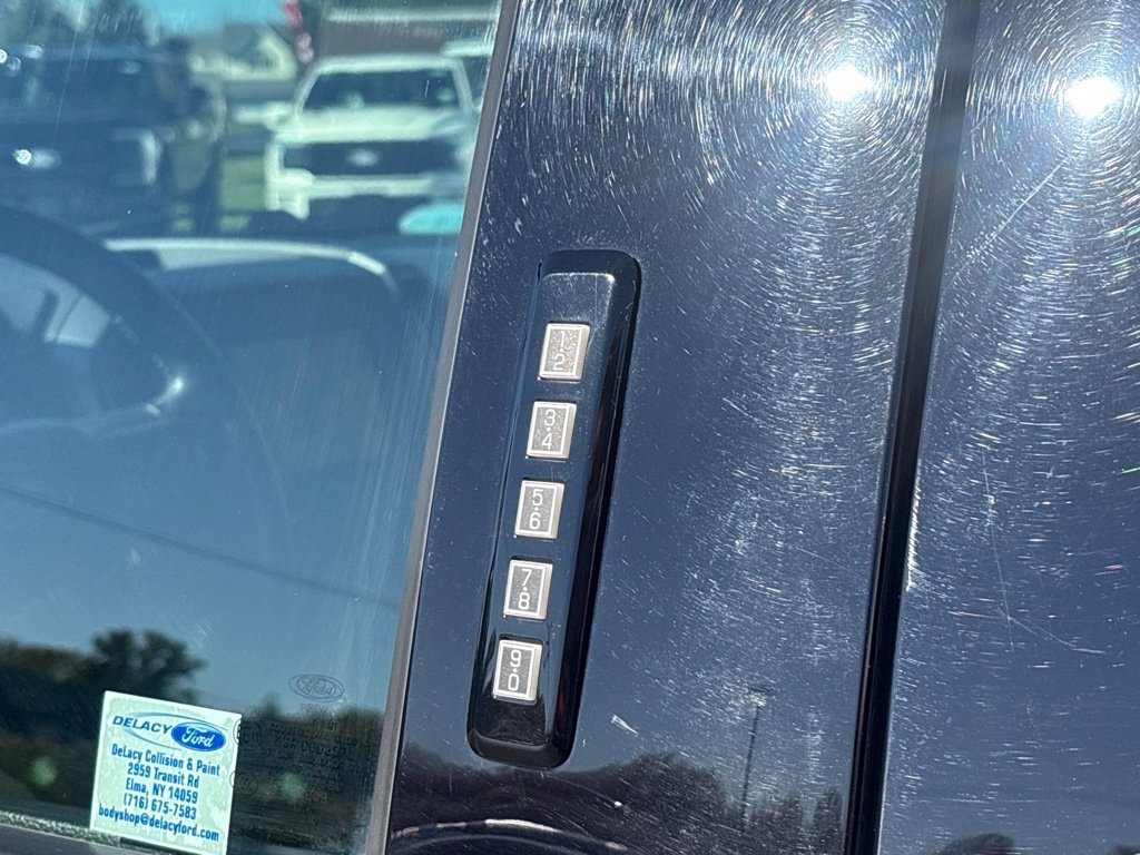 Used 2018 Ford F150 XLT w/ Equipment Group 302A Luxury AWD/4WD image 10