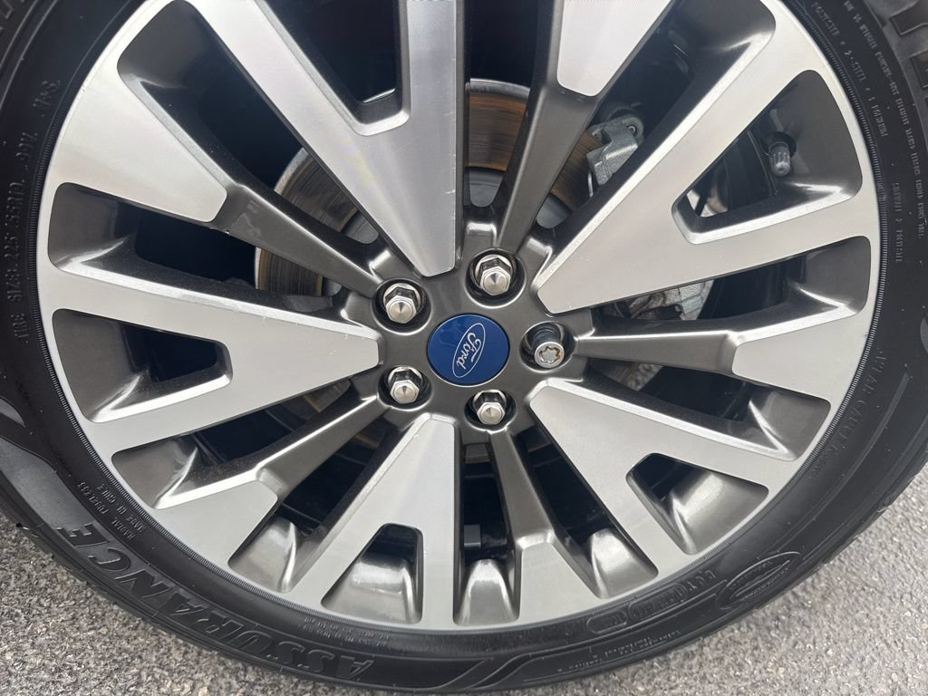 Certified 2020 Ford Escape Titanium w/ Titanium Premium Package 2.0 FWD image 57