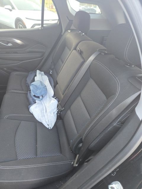 Used 2023 GMC Terrain SLE w/ Driver Convenience Package image 15