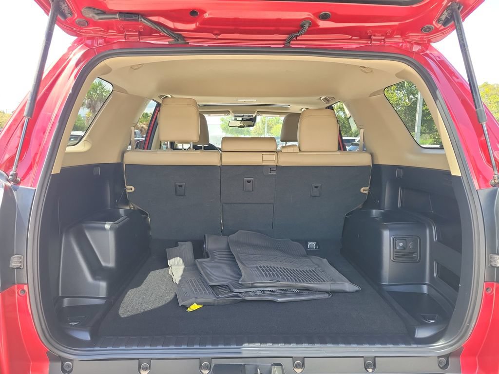 Used 2024 Toyota 4Runner SR5 Premium w/ Moonroof Package AWD/4WD image 30