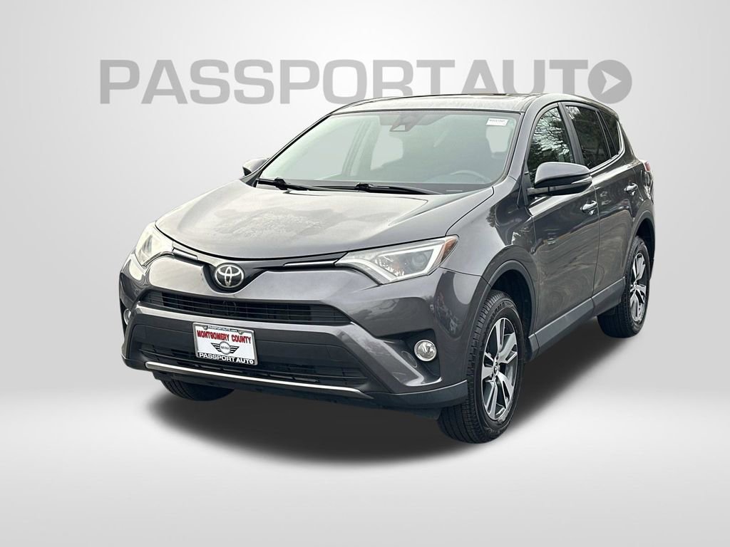 Used 2018 Toyota RAV4 XLE image 1