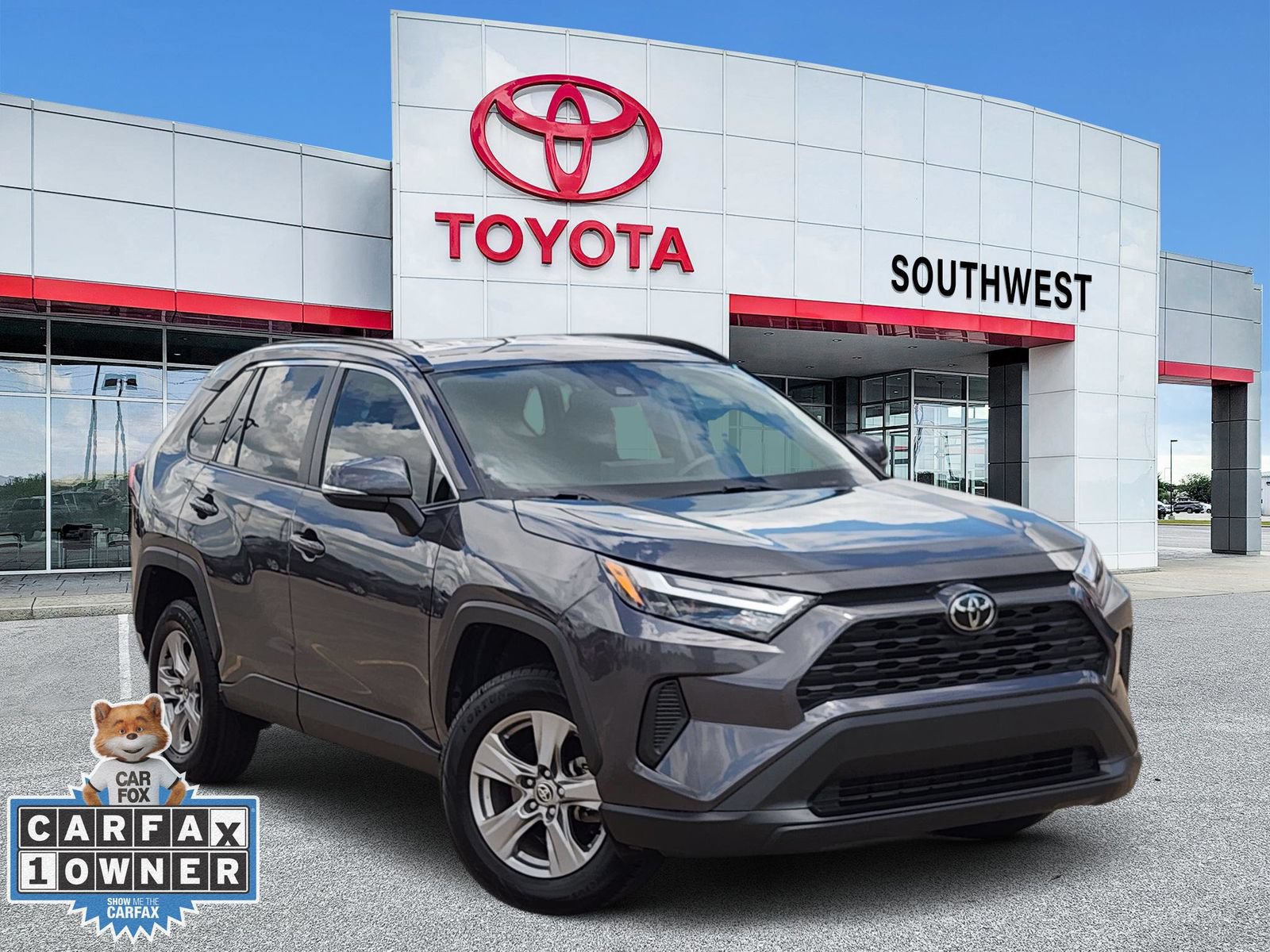 Used 2024 Toyota RAV4 XLE FWD image 1
