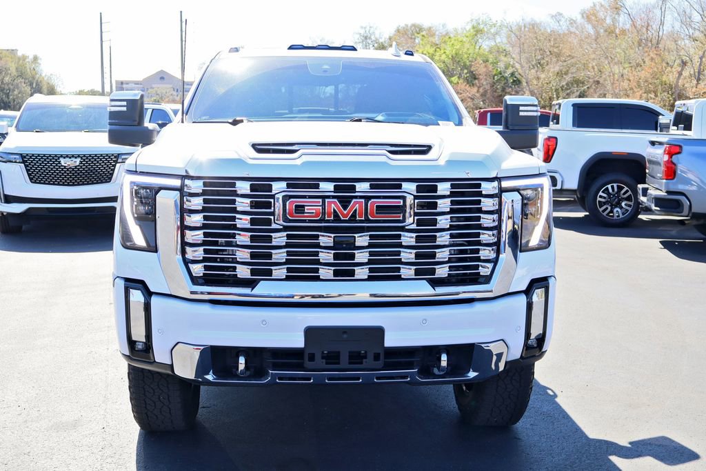 Used 2024 GMC Sierra 2500 Denali w/ Denali Reserve Package image 3