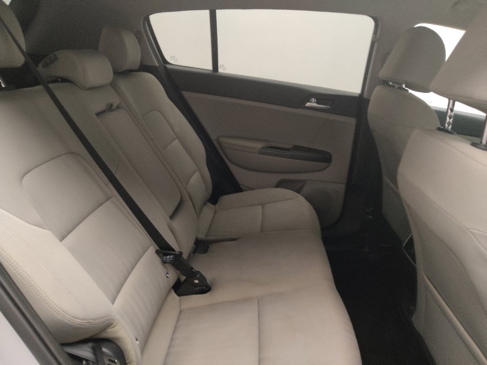 Used 2020 Kia Sportage LX FWD image 19
