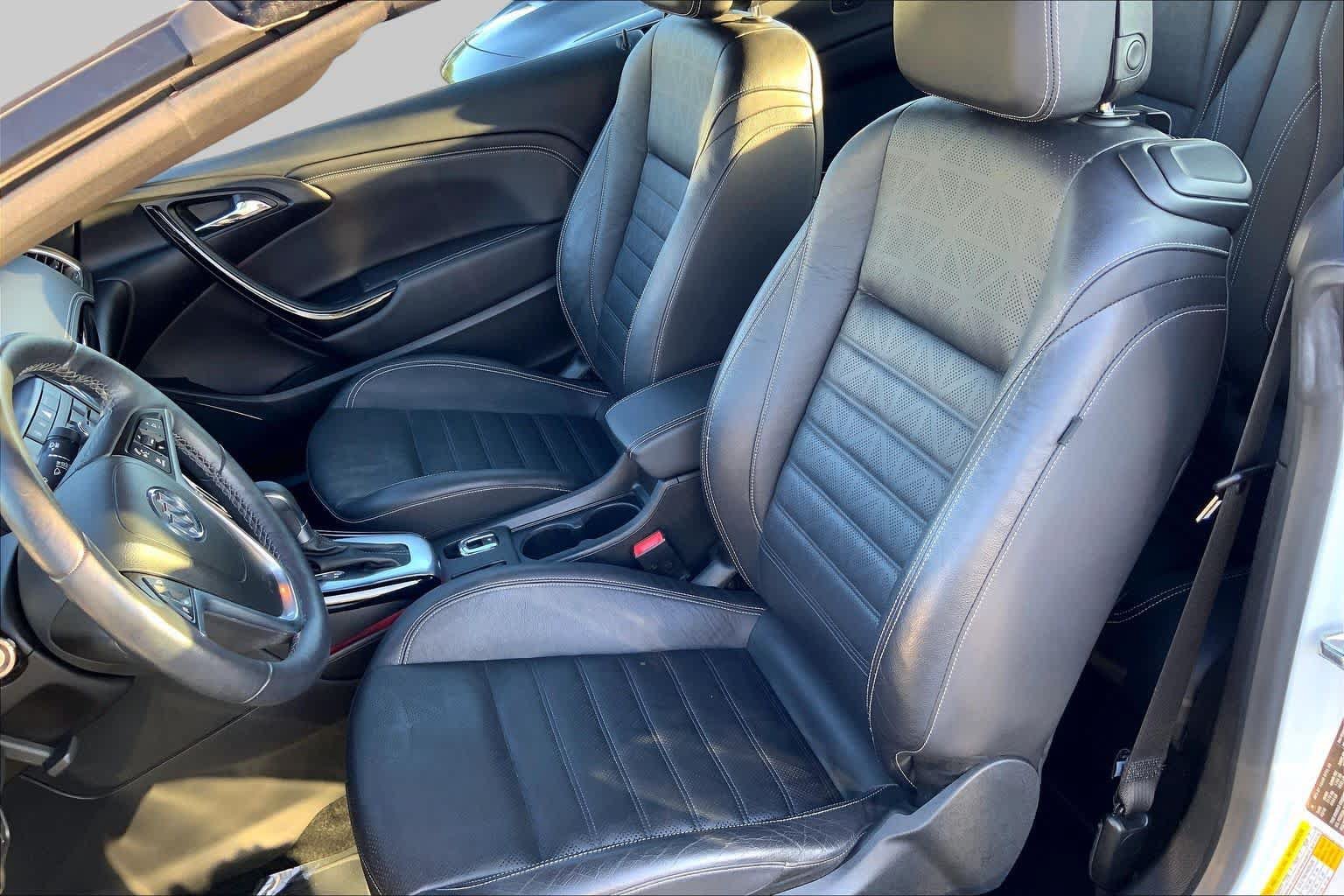 Used 2016 Buick Cascada FWD image 7
