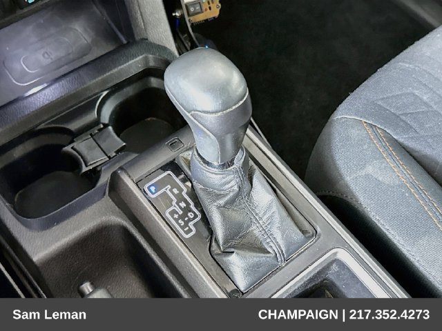 Used 2020 Toyota Tacoma TRD Off-Road AWD/4WD image 16