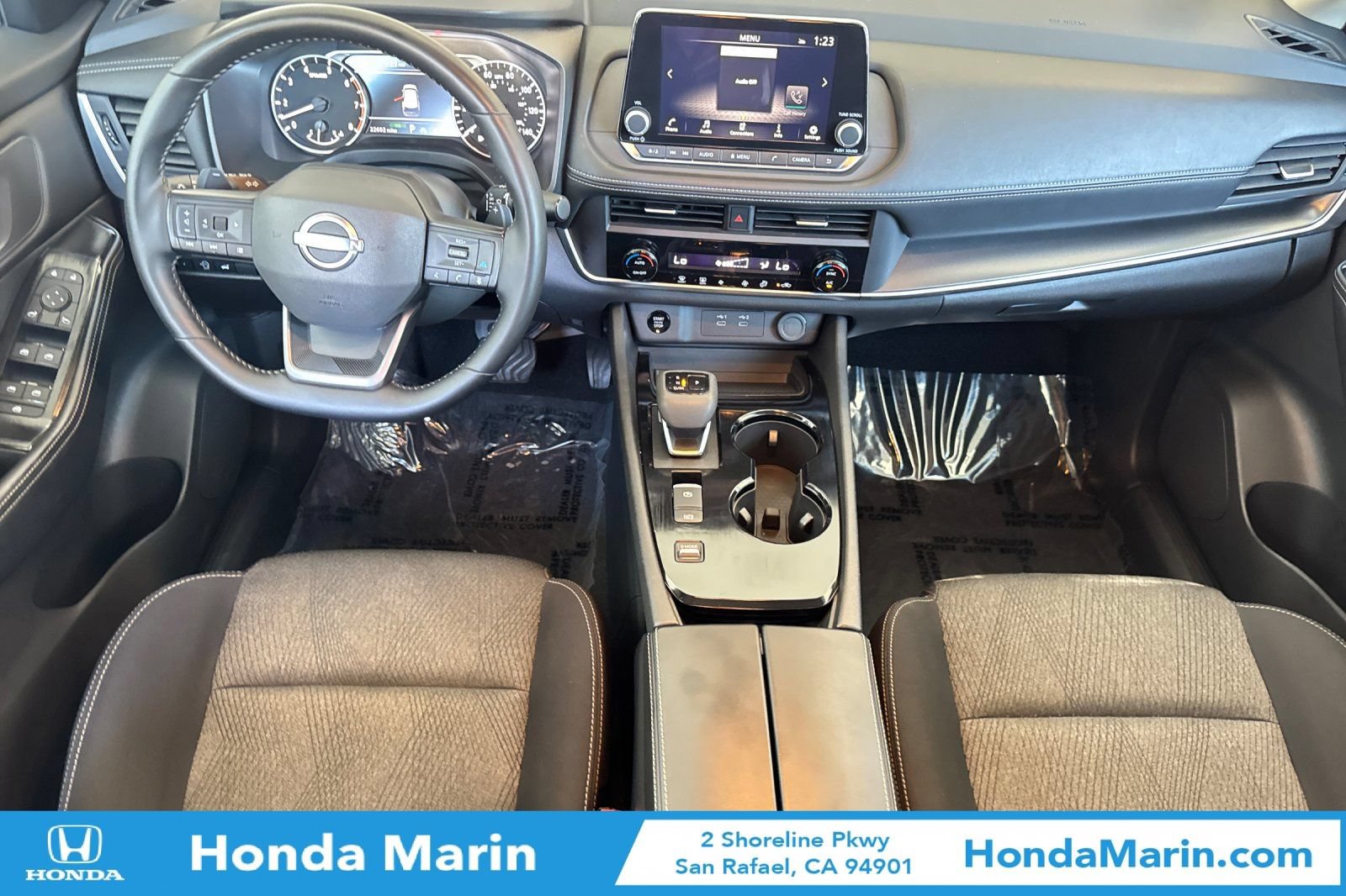 Used 2025 Nissan Rogue SV FWD image 17