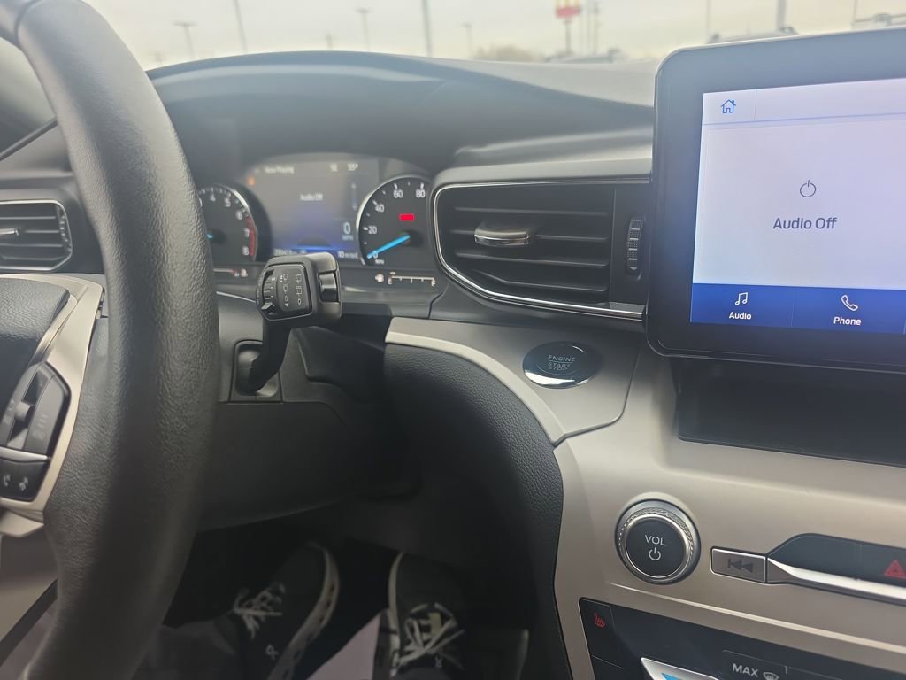 Certified 2024 Ford Explorer XLT w/ Equipment Group 202A AWD/4WD image 31