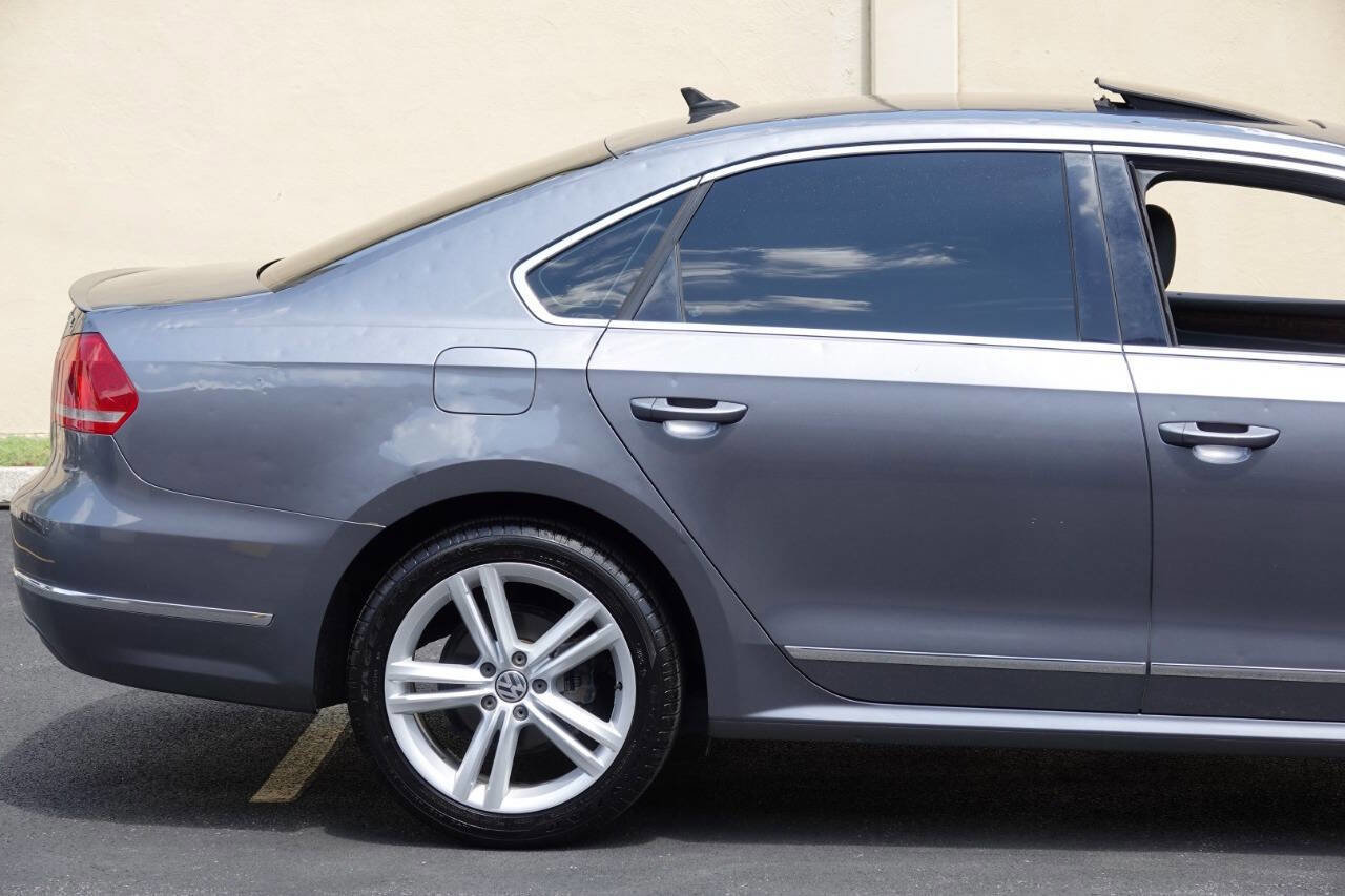 Used 2013 Volkswagen Passat TDI SEL Premium image 22
