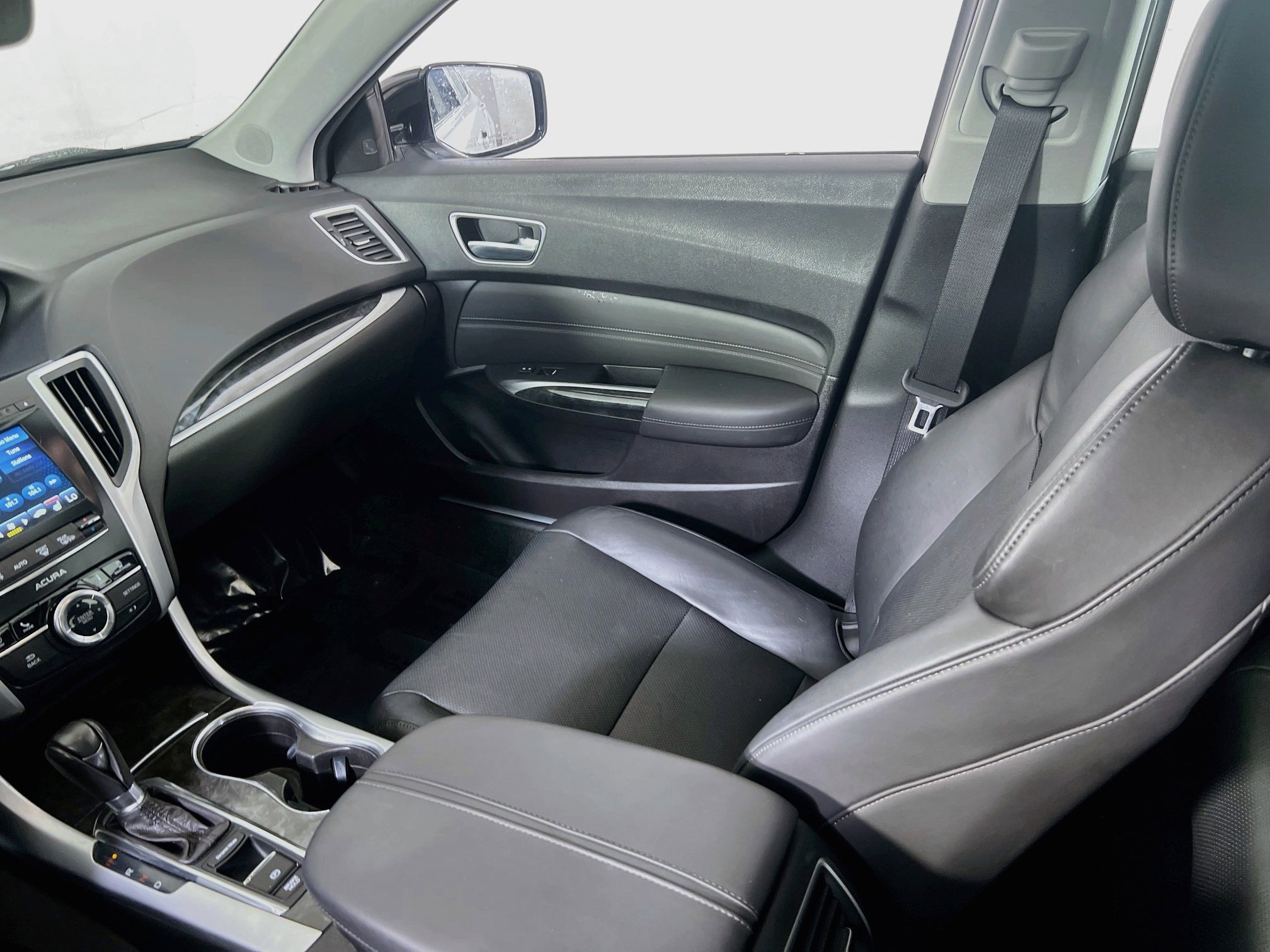 Used 2018 Acura TLX w/ Technology Package FWD image 22