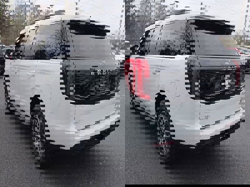 Used 2025 Ford Expedition Active image 14