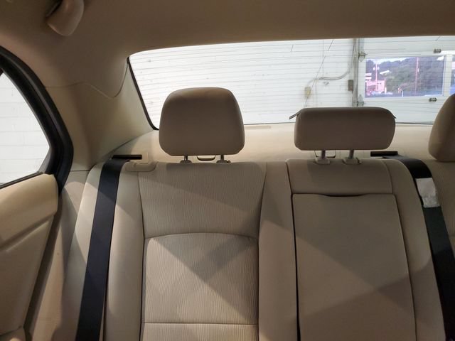 Used 2010 Suzuki Kizashi SE FWD image 21
