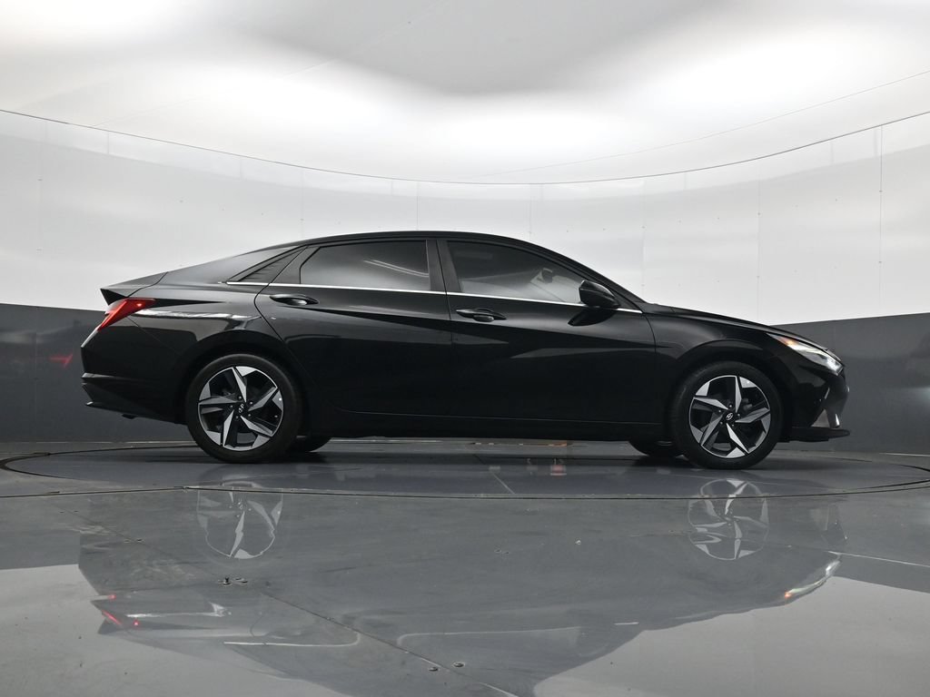 Used 2023 Hyundai Elantra Limited w/ Cargo Package FWD image 26
