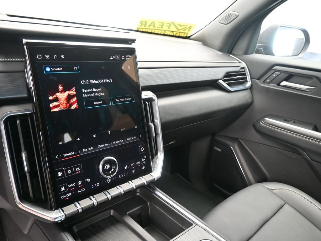 New 2025 GMC Acadia Elevation w/ Elevation Premium Package image 25