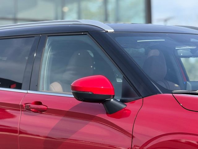 New 2026 Mitsubishi Outlander SEL image 4