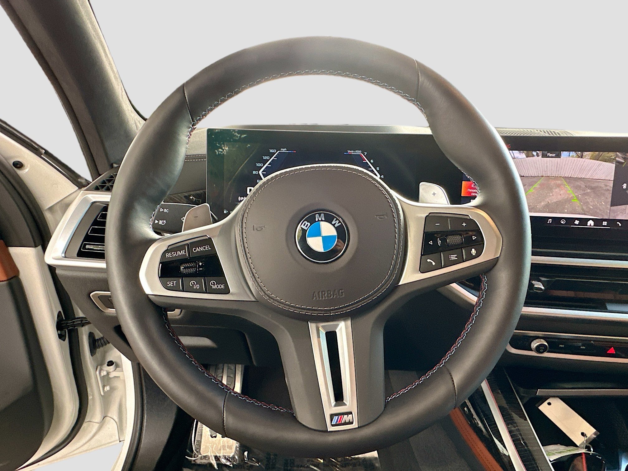 Used 2025 BMW X7 M60i image 11