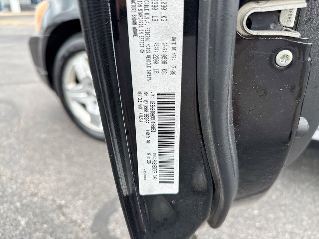 Used 2009 Dodge Caliber SXT image 26