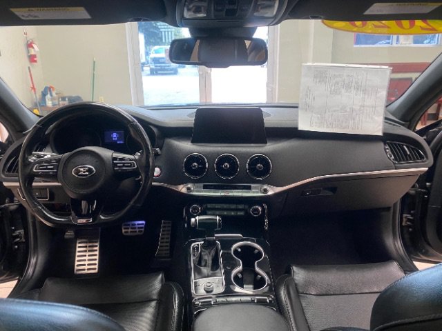 Used 2020 Kia Stinger GT-Line w/ Sun & Sound Package RWD image 15