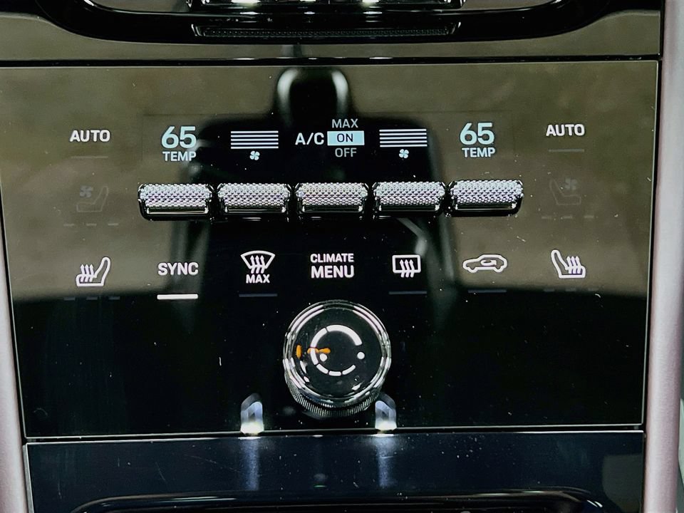 New 2026 Porsche Cayenne AWD/4WD image 18