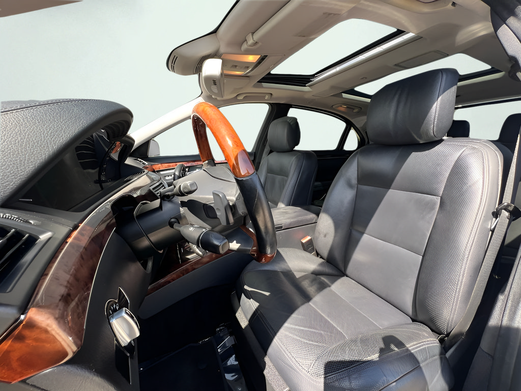 Used 2010 Mercedes-Benz S 550 image 17