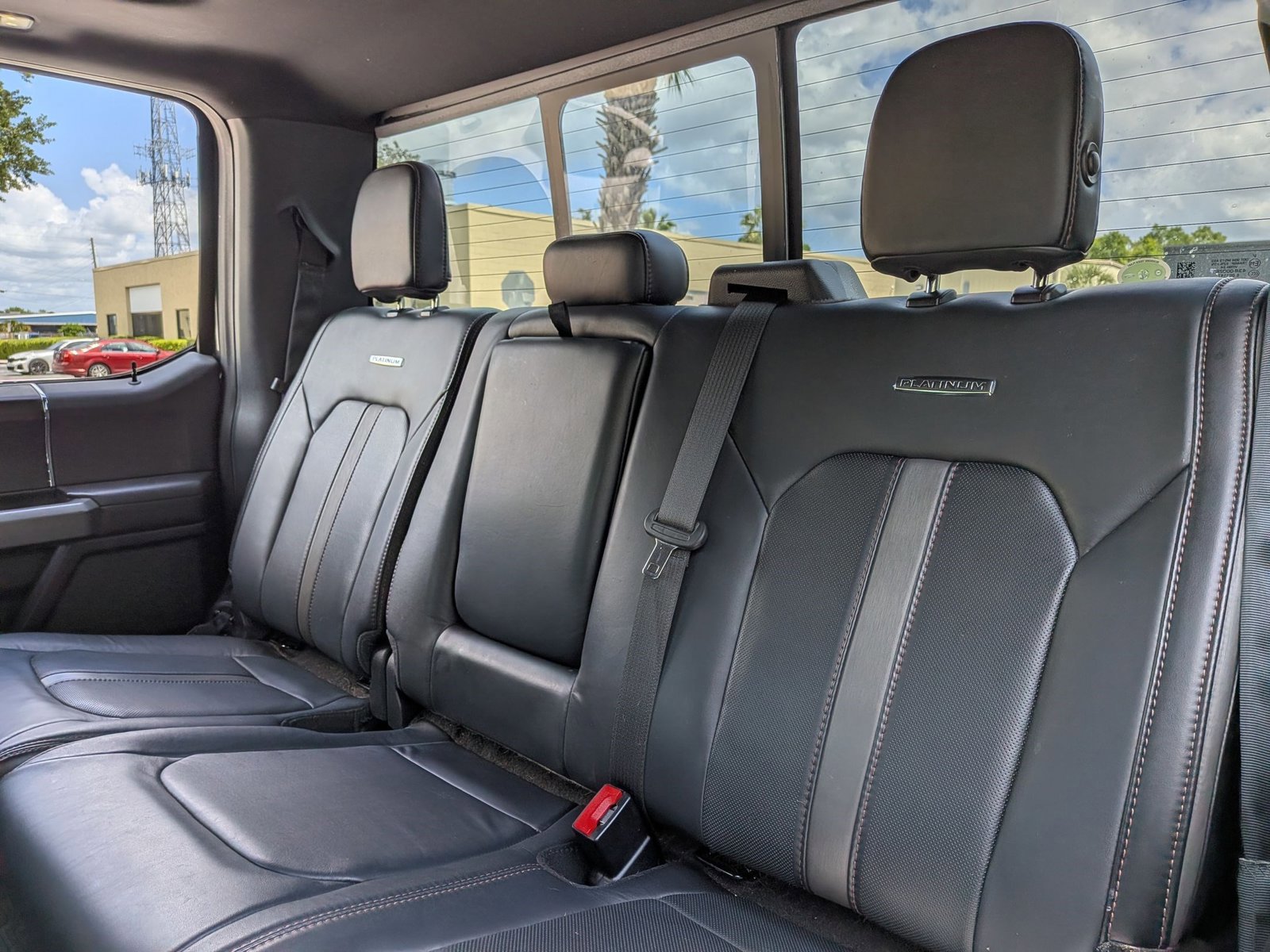 Used 2019 Ford F150 Platinum w/ Equipment Group 701A Luxury image 15