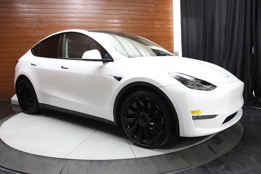 Used 2022 Tesla Model Y Performance AWD/4WD image 28