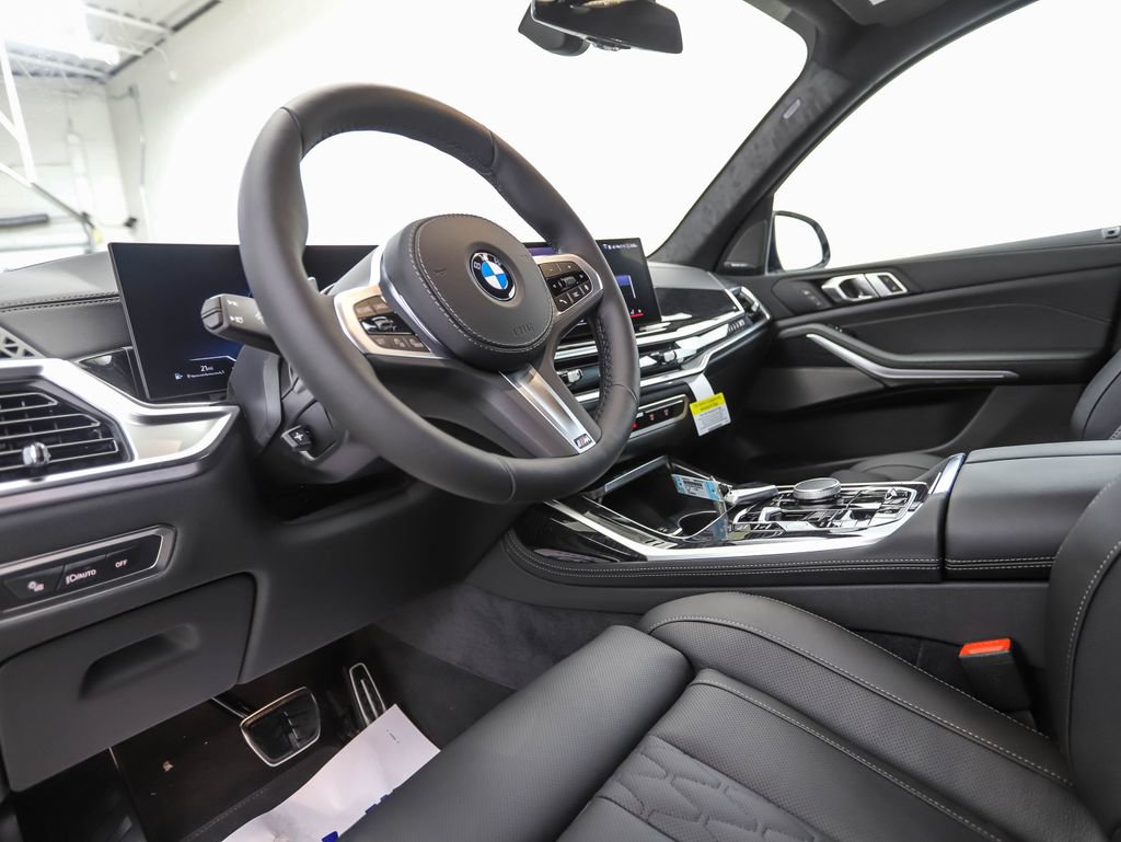 Used 2026 BMW X7 xDrive40i w/ M Sport Package image 10