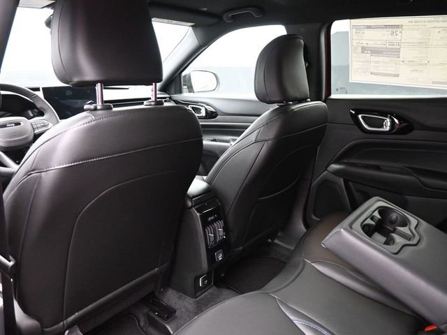 New 2026 Jeep Compass Latitude image 16