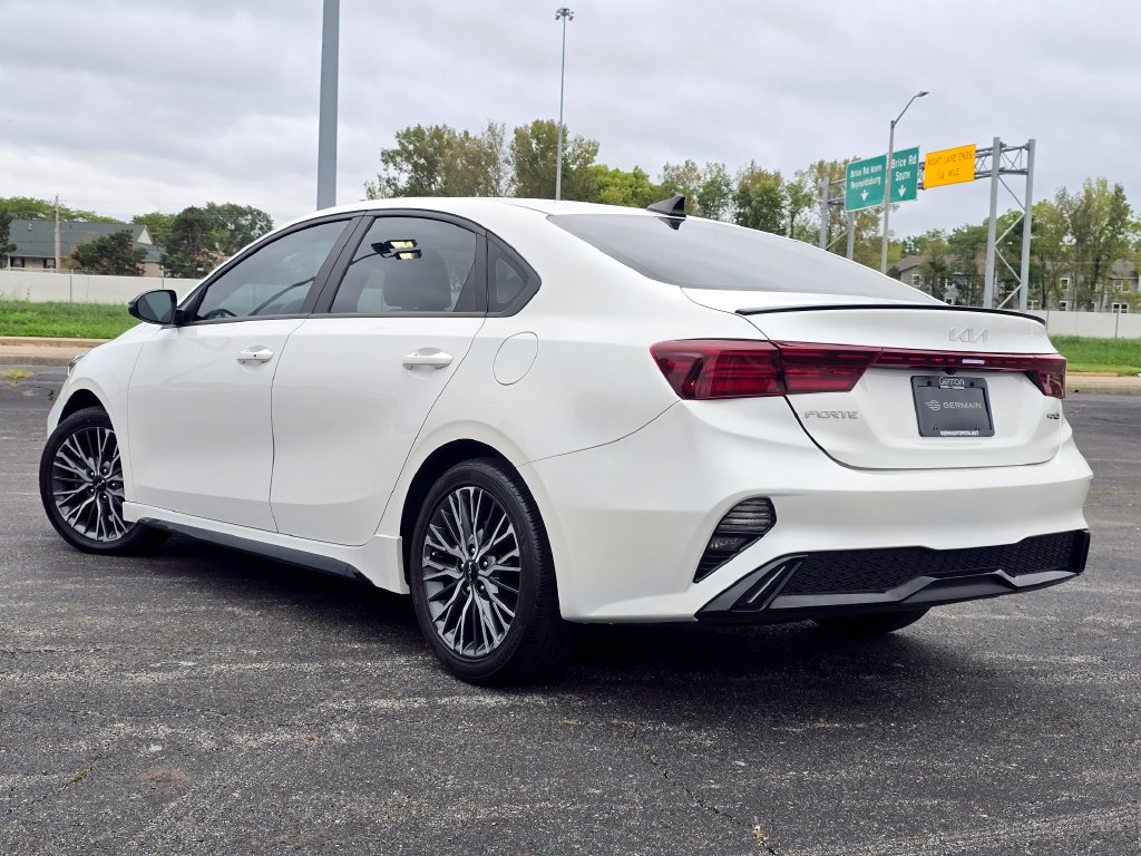 Used 2023 Kia Forte GT-Line w/ GT-Line Premium Package FWD image 13