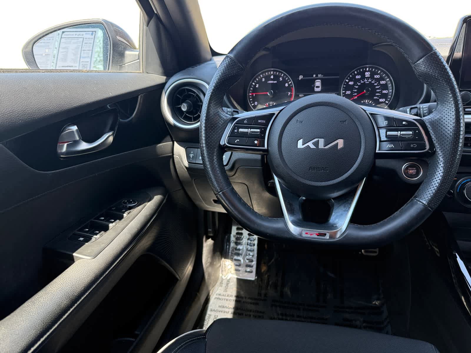 Used 2023 Kia Forte GT-Line image 10