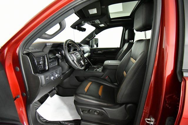 Used 2024 GMC Sierra 3500 AT4 w/ AT4 Premium Plus Package image 5