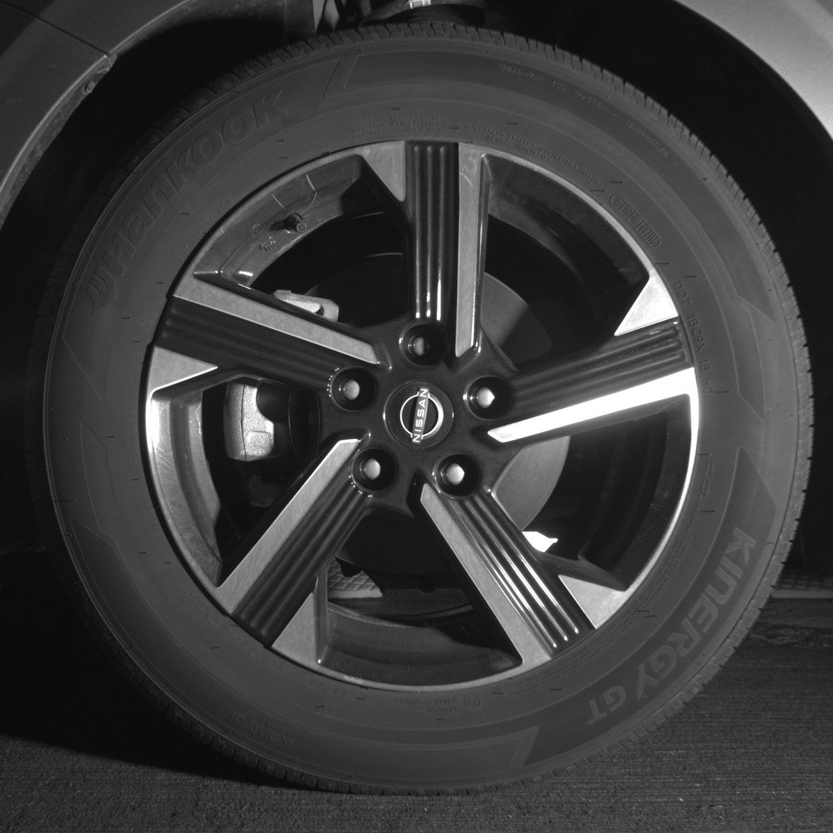 Used 2025 Nissan Sentra SV image 12