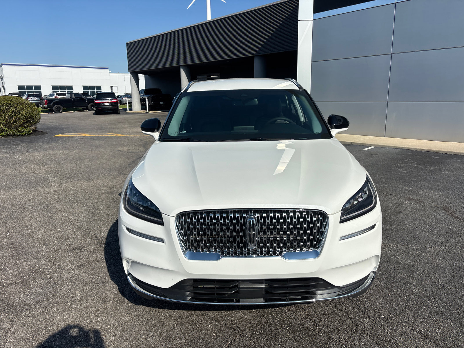 Certified 2022 Lincoln Corsair FWD image 2