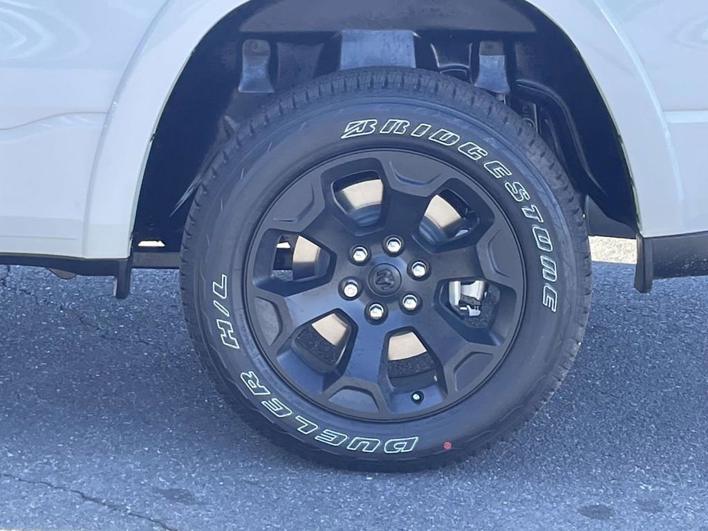 New 2026 RAM 1500 4x4 Crew Cab image 12