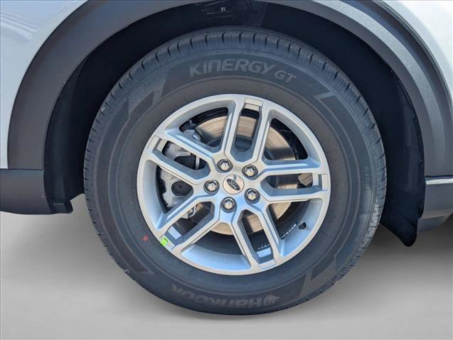 New 2026 Ford Explorer Active image 9