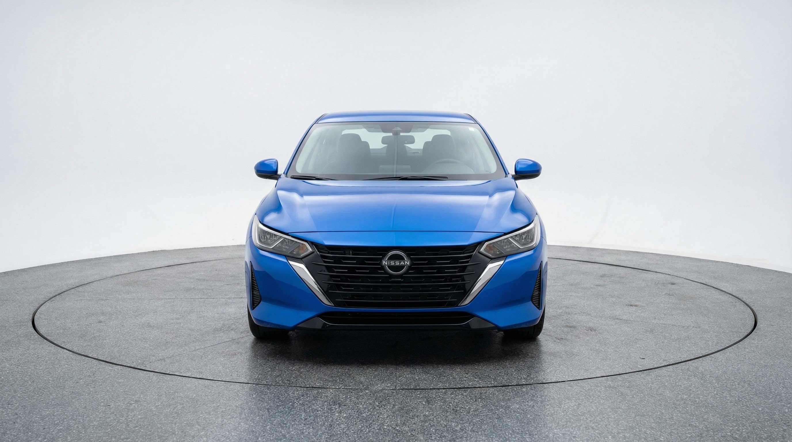 Used 2025 Nissan Sentra SV image 2