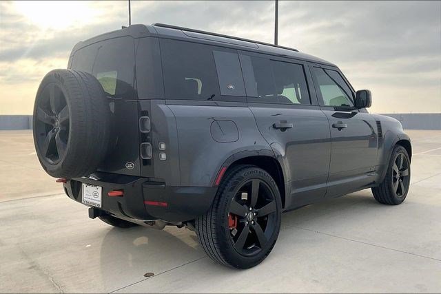 Used 2022 Land Rover Defender 110 X image 4