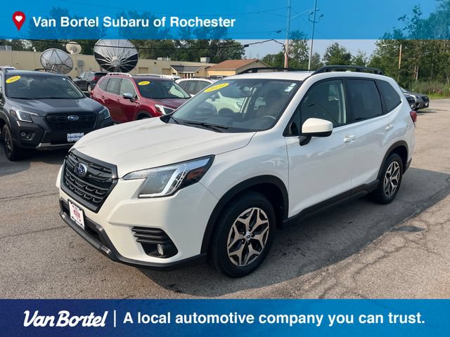 Certified 2023 Subaru Forester Premium AWD/4WD image 1